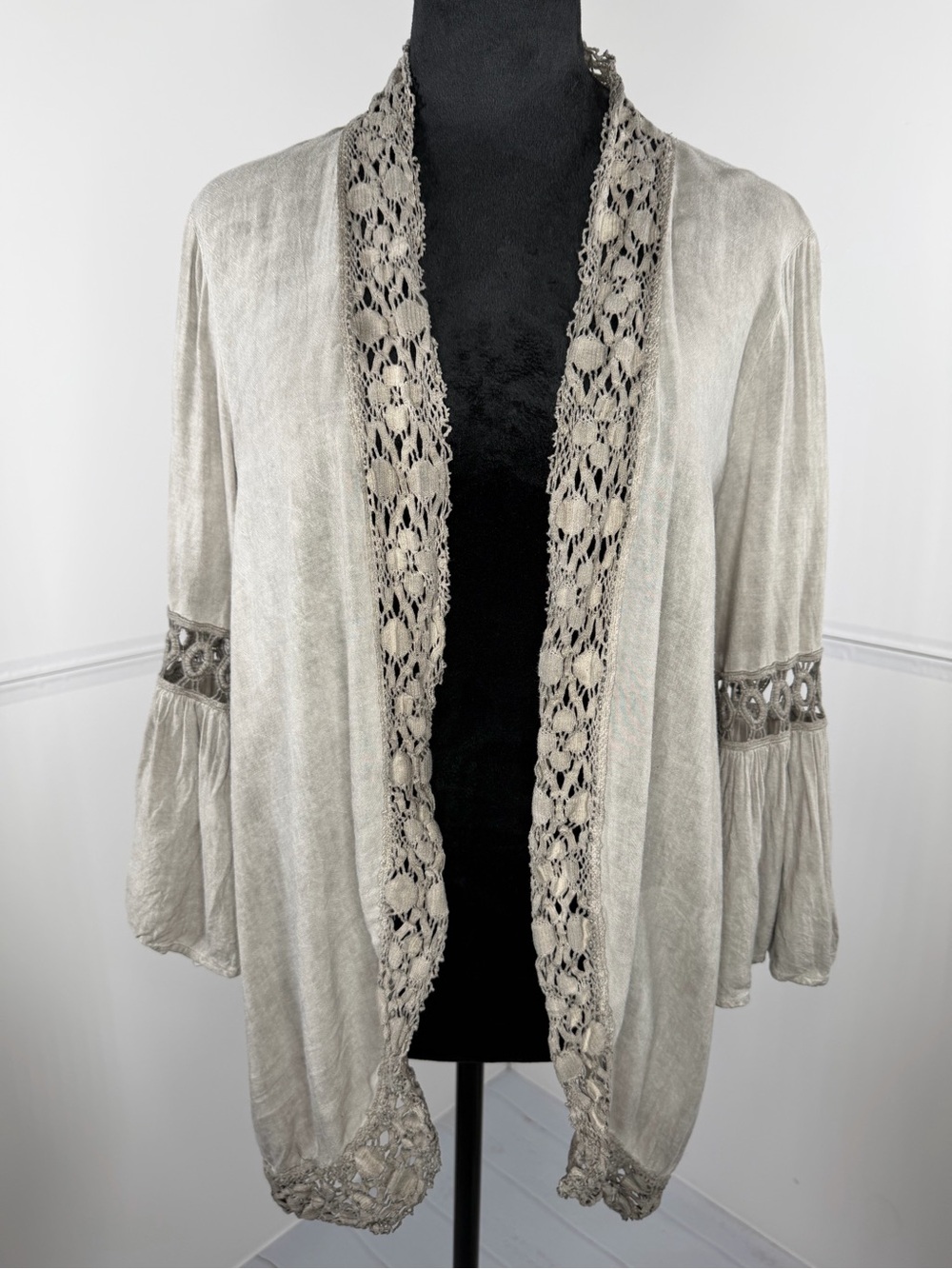 Entro Crochet Trim Open Front Kimono Cardigan Size Small